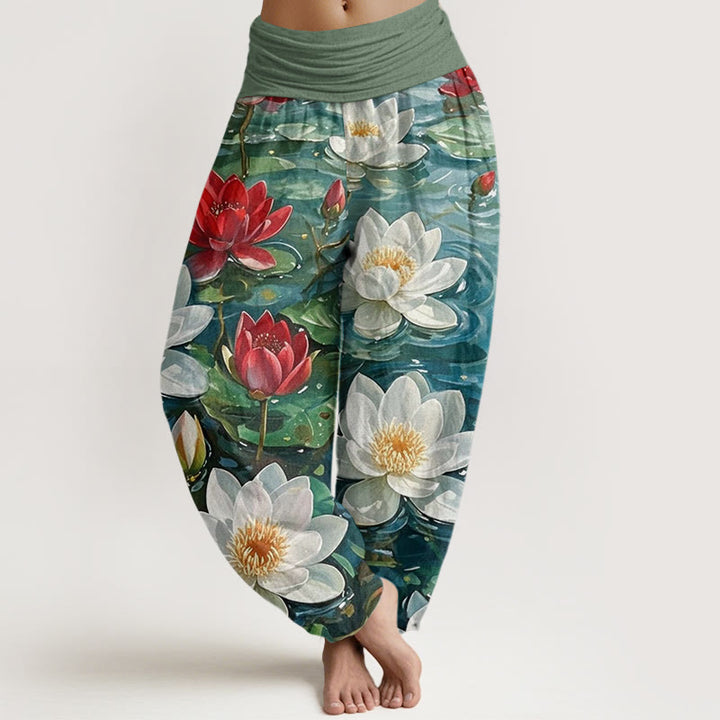 Buddha Stones Baumwoll-Haremshose mit lässigem, rotem Lotusblumenmuster und elastischem Bund für Damen - Waldgrün - US22, UK/AU26, EU54 (6XL) - image 0