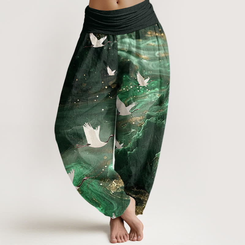 Buddha Stones Lässige Haremshose für Damen mit elastischer Taille und fliegendem Kranichmuster - WaldGrün - US22， UK/AU26，EU54 (6XL) - image 1