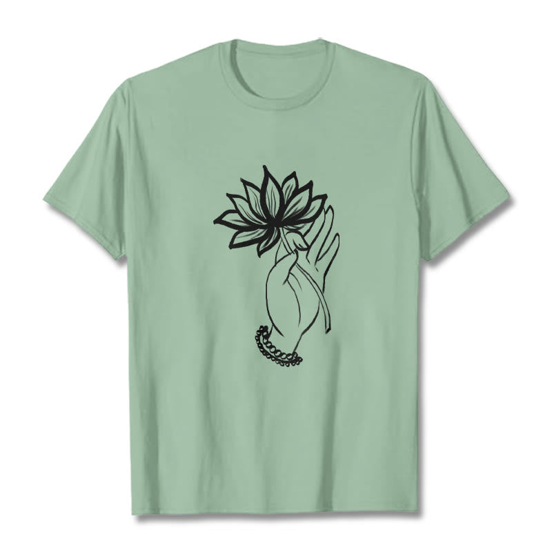 Buddha Stones Lässiges Baumwoll-T-Shirt mit Lotusblumenmuster - Blassgrün - 2XL - image 15