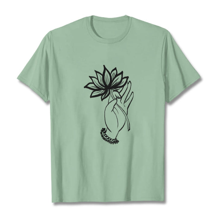 Buddha Stones Lässiges Baumwoll-T-Shirt mit Lotusblumenmuster - Blassgrün - 2XL - image 15