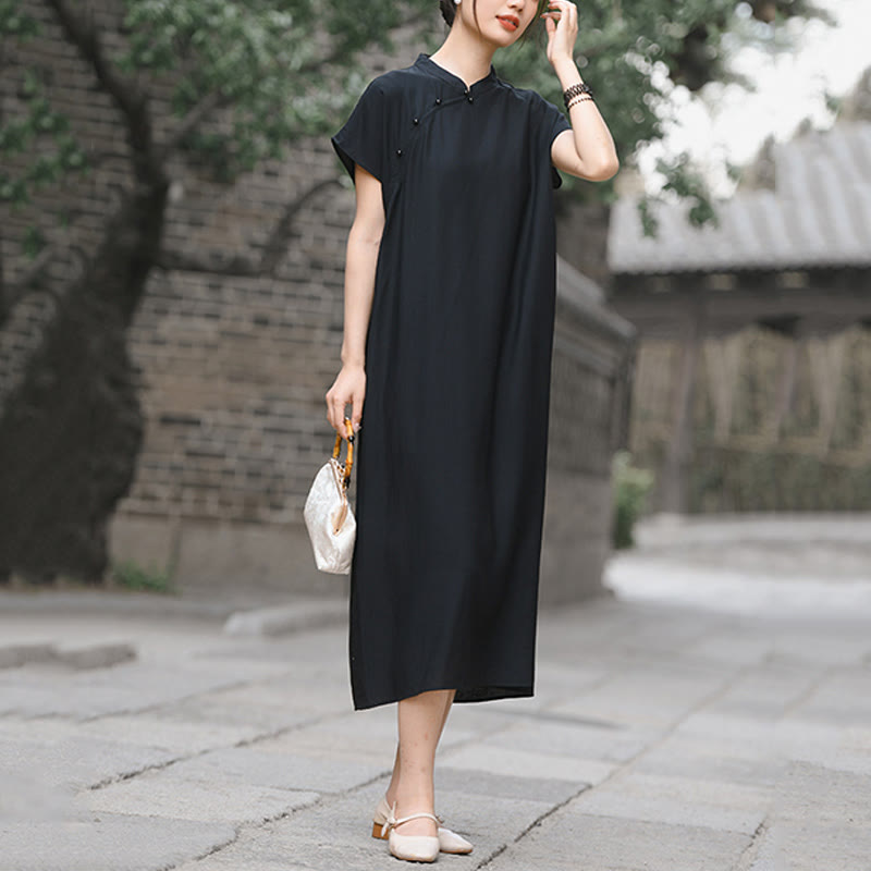 Buddha Stones – Schlichtes Cheongsam-Midikleid aus Baumwolle und Leinen mit Schnürung und kurzen Ärmeln - image 17