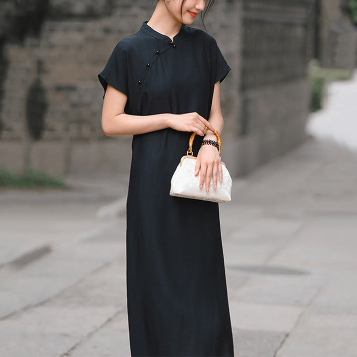 Buddha Stones – Schlichtes Cheongsam-Midikleid aus Baumwolle und Leinen mit Schnürung und kurzen Ärmeln - image 22
