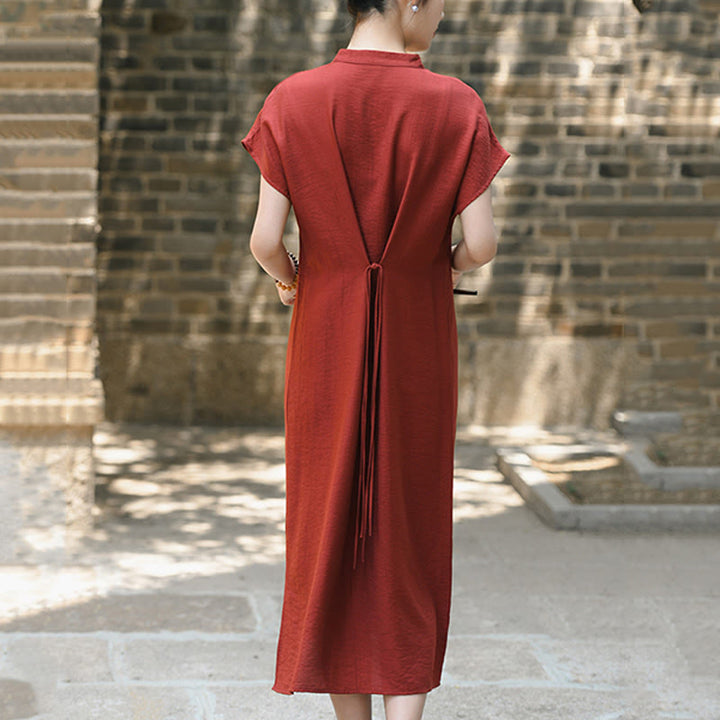 Buddha Stones – Schlichtes Cheongsam-Midikleid aus Baumwolle und Leinen mit Schnürung und kurzen Ärmeln - image 3