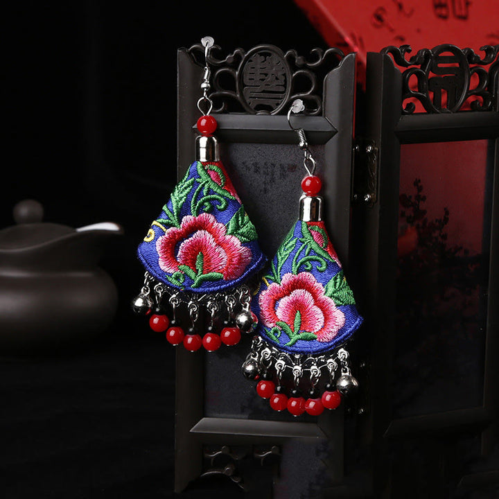 Buddha Stones Handgemachte Yi Stickerei Blume Harmonie Ohrringe - Blaue und rote Blume (Legierungspfosten) - image 7