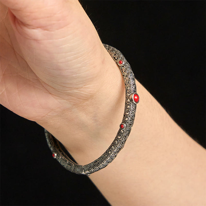 Vintage Tang-Dynastie-Blumendesign, gravierter roter Achat-Kupfer-Glücksarmband-Armreif