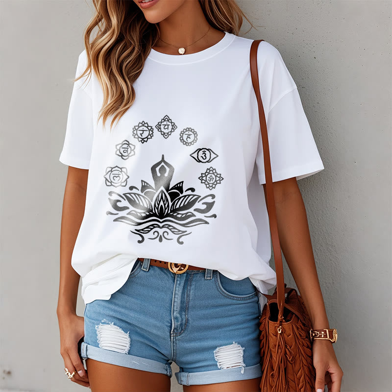 Buddha Stones Lässige meditierende Figur Lotusblume Sieben Chakren Muster Baumwoll-T-Shirt - image 10