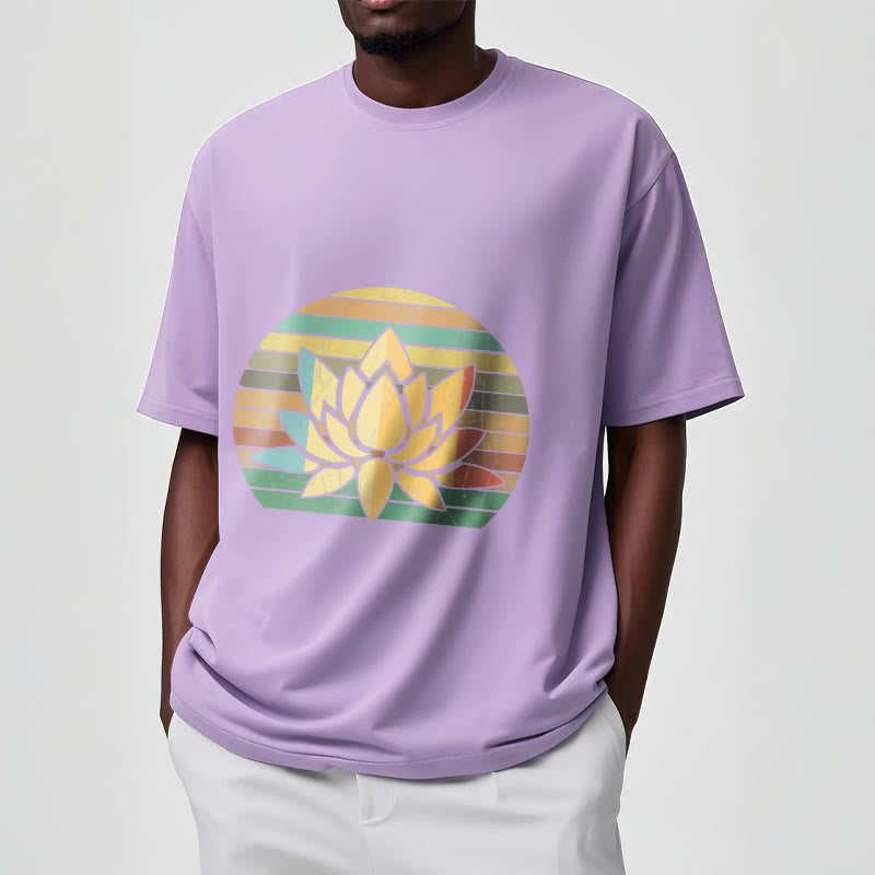 Buddha Stones Lässiges Retro-T-Shirt mit gestreiftem Hintergrund und Lotusblumenmuster aus Baumwolle - image 18