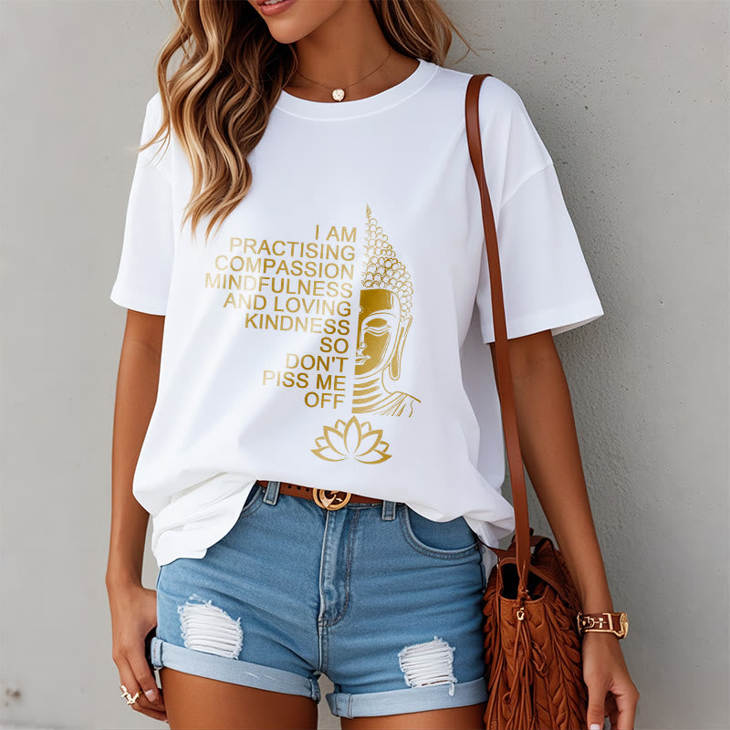 Buddha Stones Lässiges Baumwoll-T-Shirt mit goldenem Buddha-Lotusblumenmuster - image 3