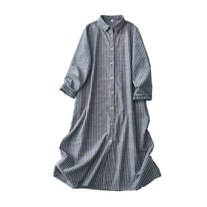 Buddha Stones – Hellstahlblau-weiß gestreiftes Midikleid aus Baumwolle und Leinen mit langen Ärmeln und Revers und Taschen - image 11