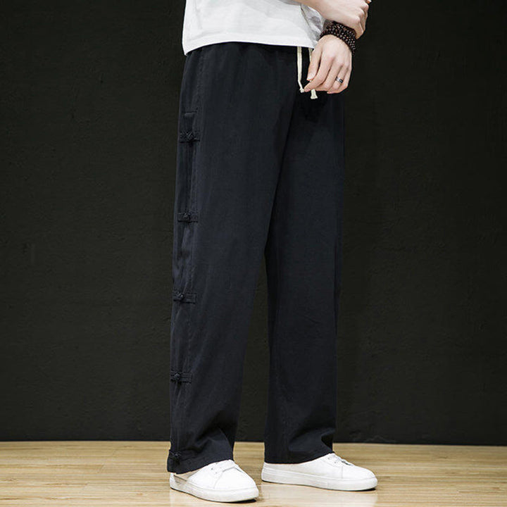Buddha Stones Lässige Patchwork-Herrenhose mit weitem Bein und Taschen im Kranichmuster mit Froschknopf-Design - image 8