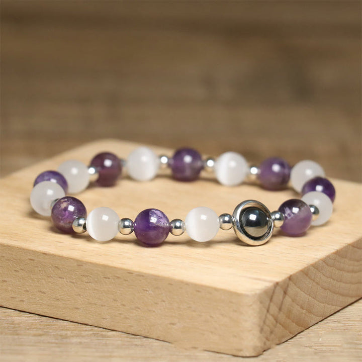 Buddha Stones Balance-Armband mit natürlichen Amethyst- und weißen Katzenaugenperlen - image 4