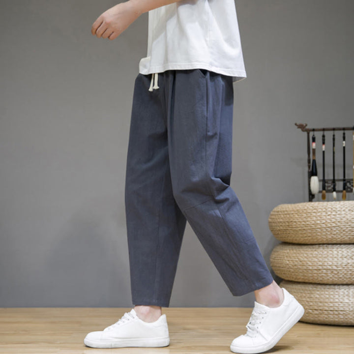 Buddha Stones Lässige Herrenhose aus Baumwollleinen mit Kordelzug und Taschen in reiner Farbe und konischem Design - image 12