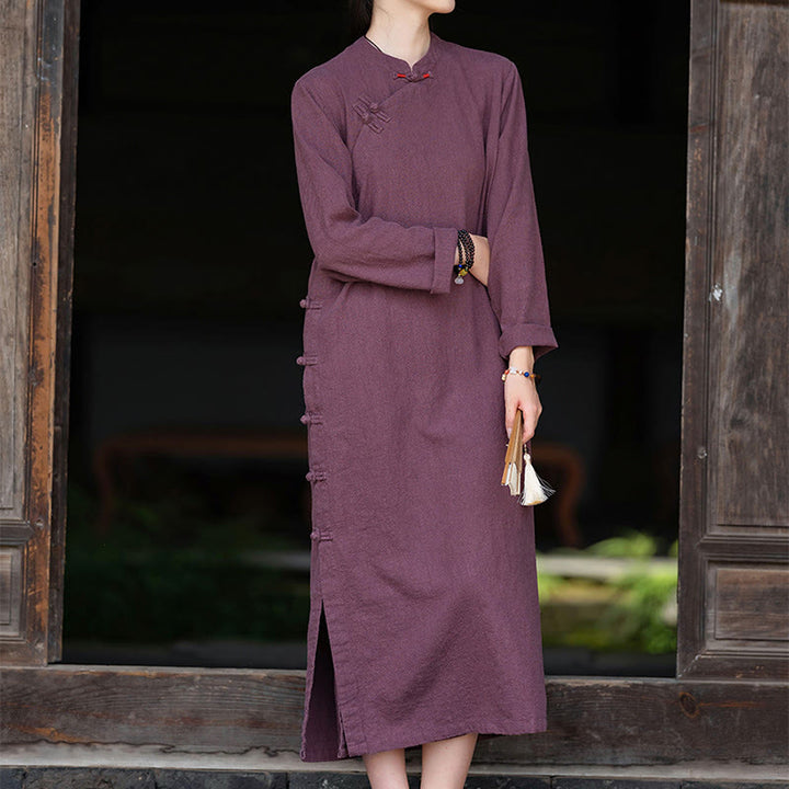 Buddha Stones Fall – Schlichtes, langärmliges Midikleid aus Baumwolle und Leinen mit chinesischem Froschknopf-Design und Taschen - image 9
