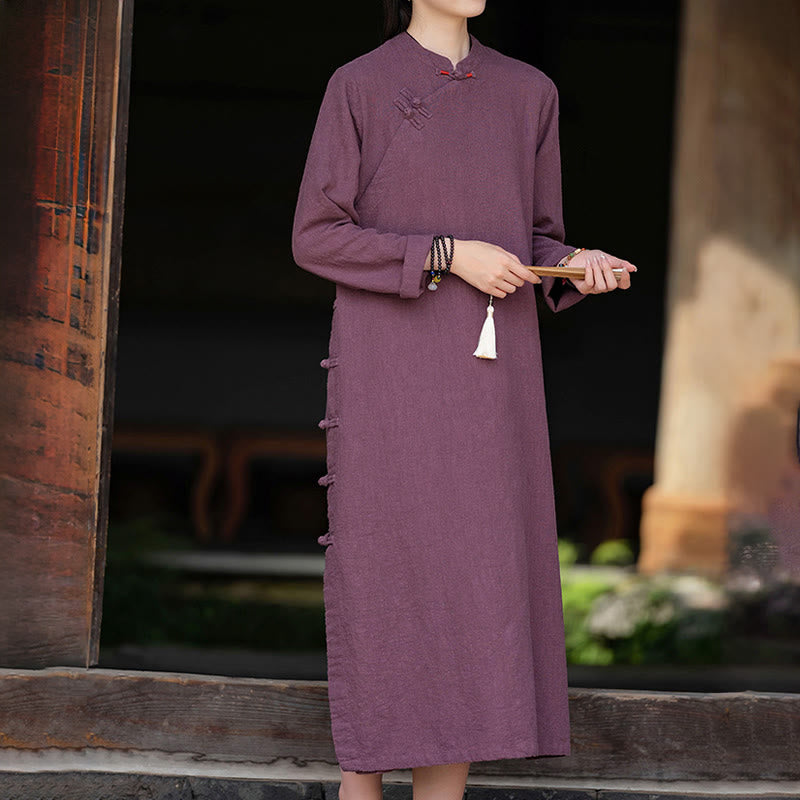Buddha Stones Fall – Schlichtes, langärmliges Midikleid aus Baumwolle und Leinen mit chinesischem Froschknopf-Design und Taschen - image 8