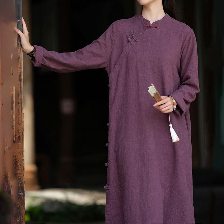 Buddha Stones Fall – Schlichtes, langärmliges Midikleid aus Baumwolle und Leinen mit chinesischem Froschknopf-Design und Taschen - image 12