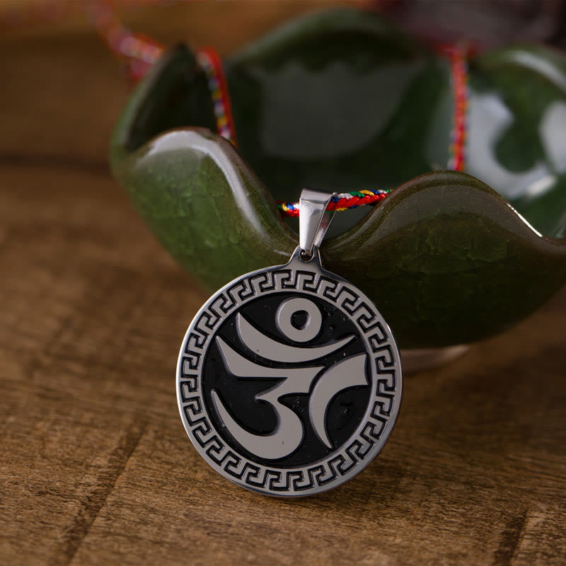 Buddha Stones Om Hum Sanskrit Titan Stahl Glück farbige Seil Halskette Anhänger - OM Sanskrit - image 0