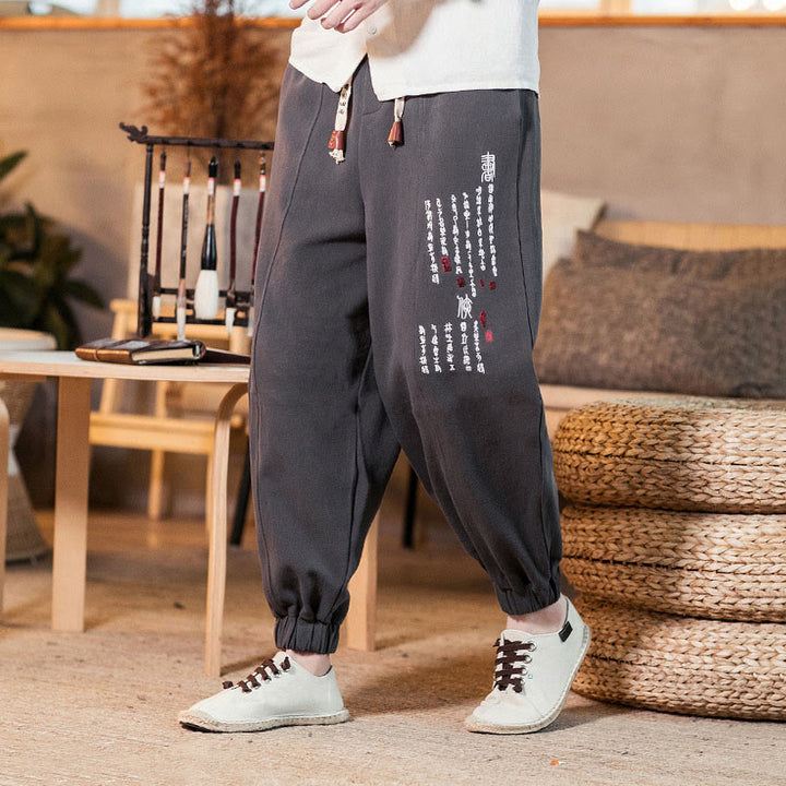 Herren-Baumwollhose mit Taschen und gesticktem Muster mit chinesischen Buddha Stones - image 1