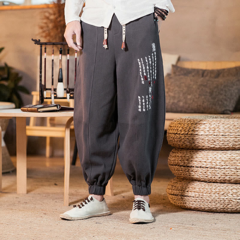 Herren-Baumwollhose mit Taschen und gesticktem Muster mit chinesischen Buddha Stones - Schiefergrau - US/ UK/AU46, EU56 (5XL) - image 0