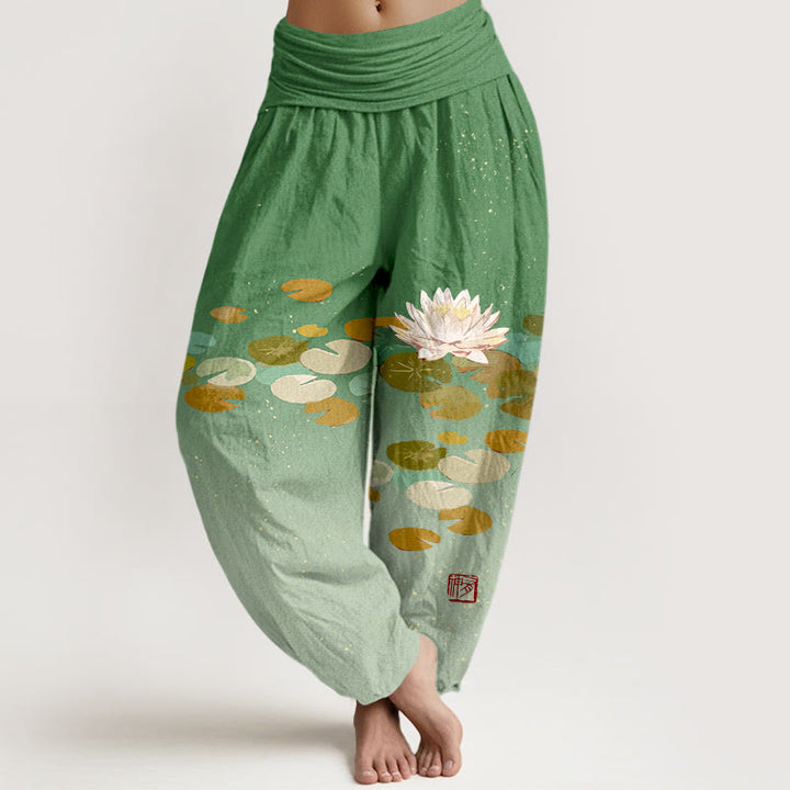 Haremshose aus reiner Baumwolle mit Buddha Stones -Aufdruck und weißem Lotusblatt-Muster für Damen mit elastischer Taille - MittelMeergrün - US16， UK/AU20，EU48 (3XL) - image 0