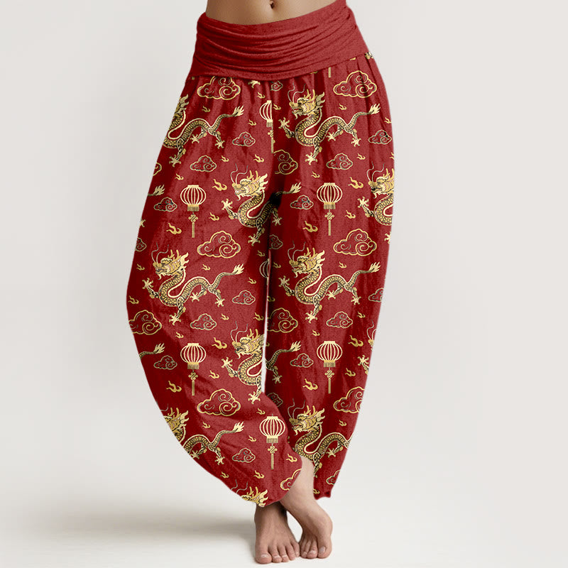Damen-Haremshose aus Baumwolle mit Buddha Stones -Print, Drachen-, Glückswolken- und Laternenmuster sowie elastischem Bund - Rot - US16, UK/AU20, EU48 (3XL) - image 0