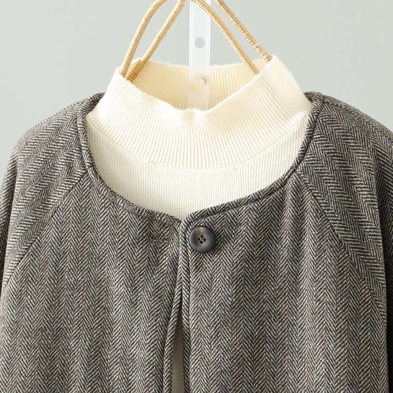 Buddha Stones Damen-Thermojacke mit braunem Knopfdesign, langen Ärmeln und Taschen - image 2