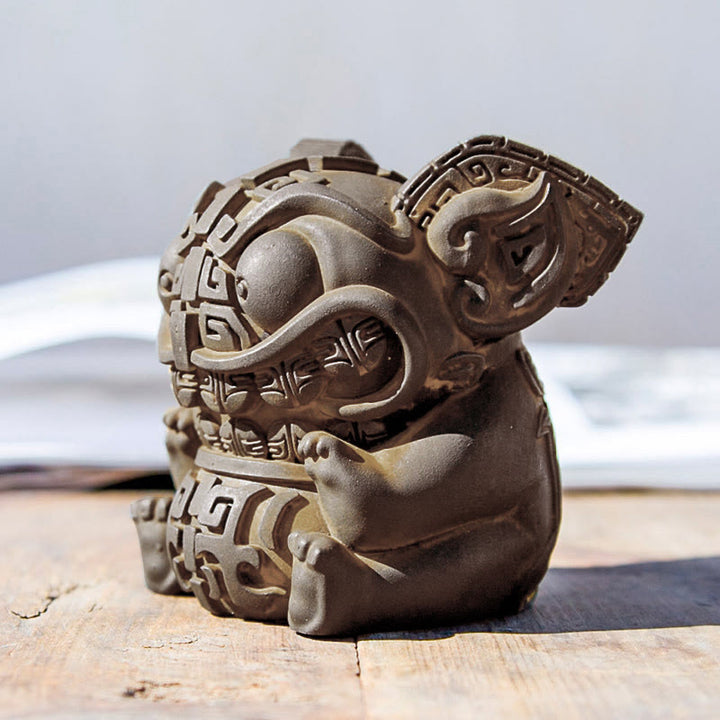 Buddha Stones aus handgefertigtem Gold, die ein Ungeheuer verschlingt – Eisenpulver-Rostguss-Harz-Statue – Heimdekoration - image 6