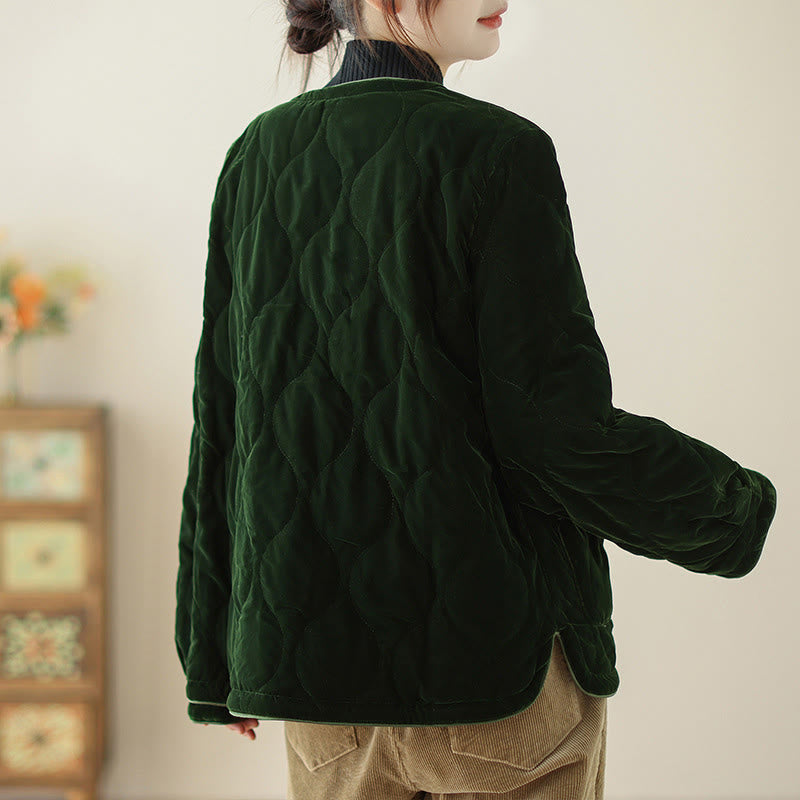 Kurzärmelige, dicke Damenjacke mit Buddha Stones -Diamantmuster und Taschen - image 5