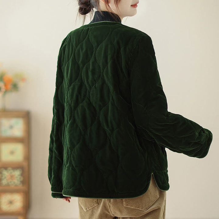 Kurzärmelige, dicke Damenjacke mit Buddha Stones -Diamantmuster und Taschen - image 5