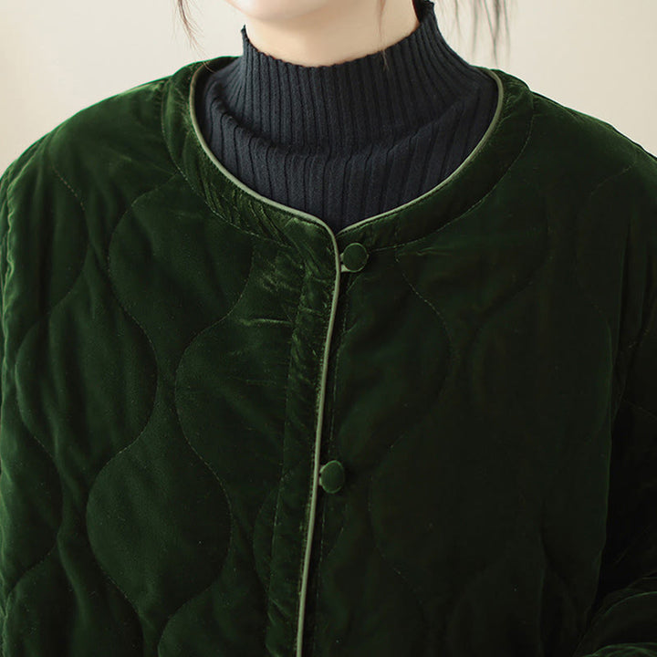 Kurzärmelige, dicke Damenjacke mit Buddha Stones -Diamantmuster und Taschen - image 10