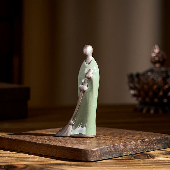 Buddha Stones, kleiner formloser Buddha, geschwungener Mönch, Keramikstatue, Heimdekoration, 3,5 x 1,5 x 7 cm - image 2