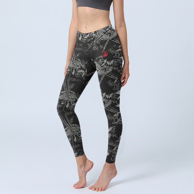 Leggings mit Buddha Stones und schwarzem Koi-Fisch-Print, Damen-Yogahose - Schwarz - US18, UK/AU22, EU50 (4XL) - image 0
