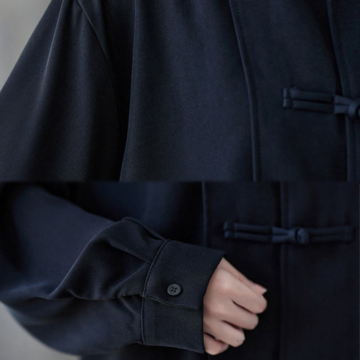 Buddha Stones Schwarzes, schlichtes Langarmshirt aus Baumwolle mit Froschknopfverschluss für Damen - image 11