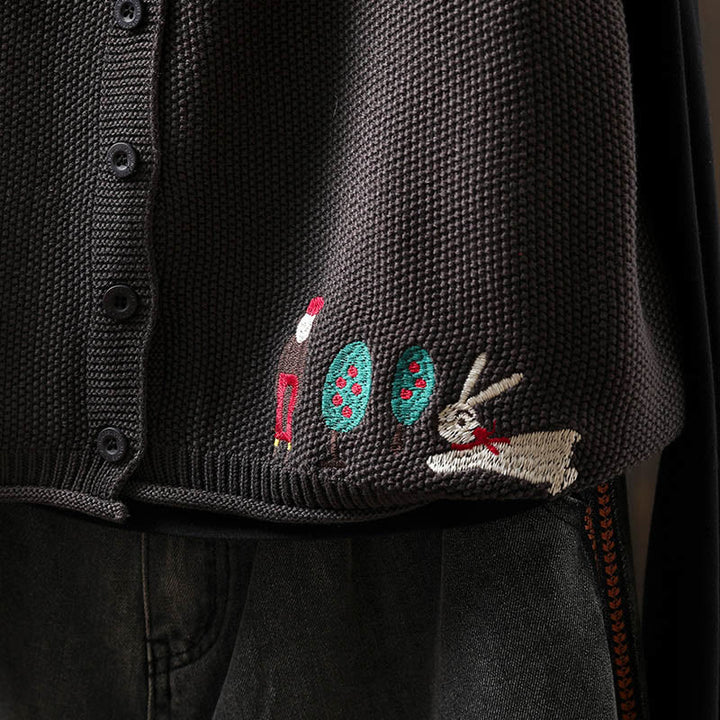 Ärmellose Damenweste aus Baumwolle mit Buddha Stones, Hasenmotiv, Baumstickerei und Knöpfen - image 20