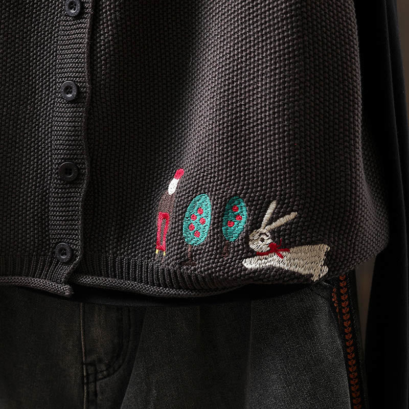 Ärmellose Damenweste aus Baumwolle mit Buddha Stones, Hasenmotiv, Baumstickerei und Knöpfen - image 20