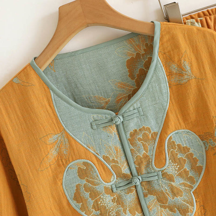 Buddha Stones 2-teiliges Set aus bedruckter Strickjacke mit Froschknöpfen, Langarmshirt und Hose mit Taschen, Baumwolle  - image 2