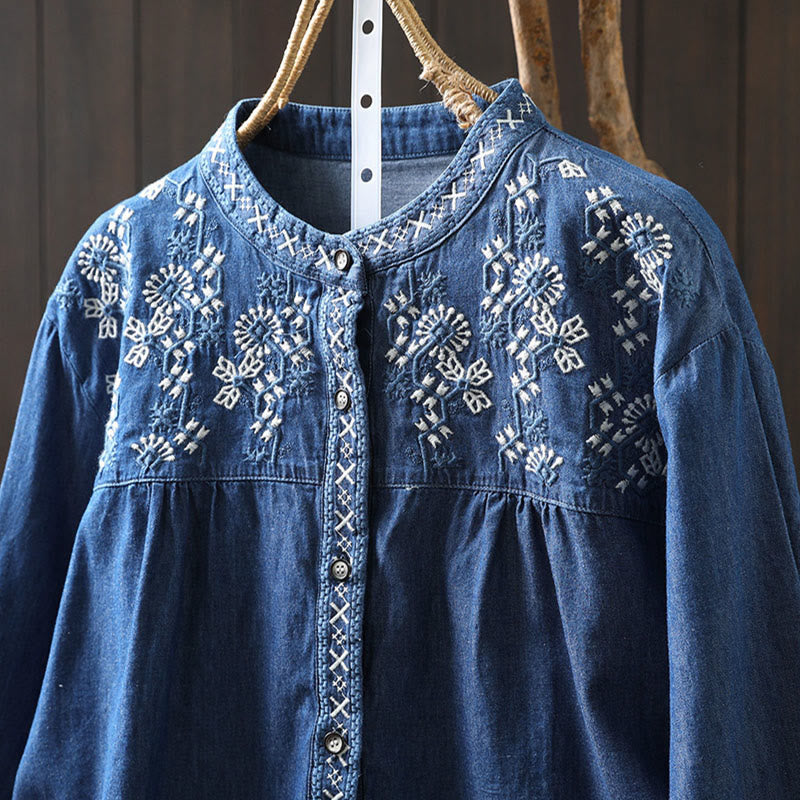 Damenhemd aus Baumwoll-Denim mit Buddha Stones, geometrischem Muster, Blumenstickerei, halben Knöpfen und langen Ärmeln - image 18