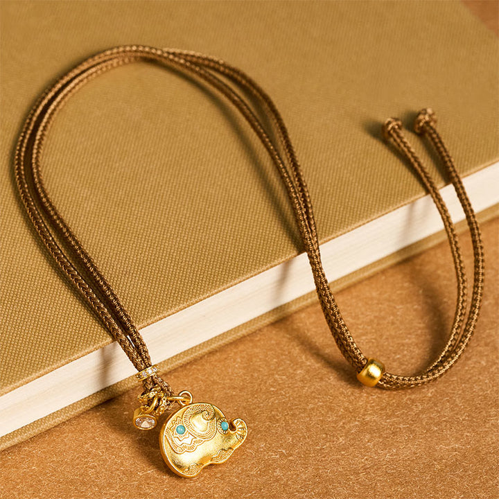 Buddha Stones, 24 Karat vergoldetes Messing, Elefantensymbol, geflochtene Kordel, Halskettenanhänger - image 3