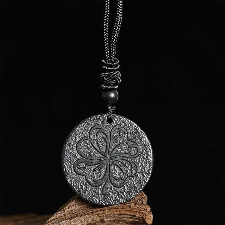 Buddha Stones -Halskette mit vierblättrigem Kleeblatt-Anhänger aus authentischem Schungit und Graphit. - image 1