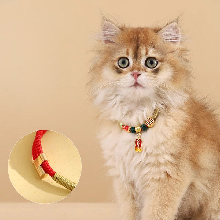 Buddha Stones -Metallanhänger mit roter Schnur – Frieden, Freude, Segen und Schutz – Verstellbares Halsband für Katzen und kleine Hunde - image 2