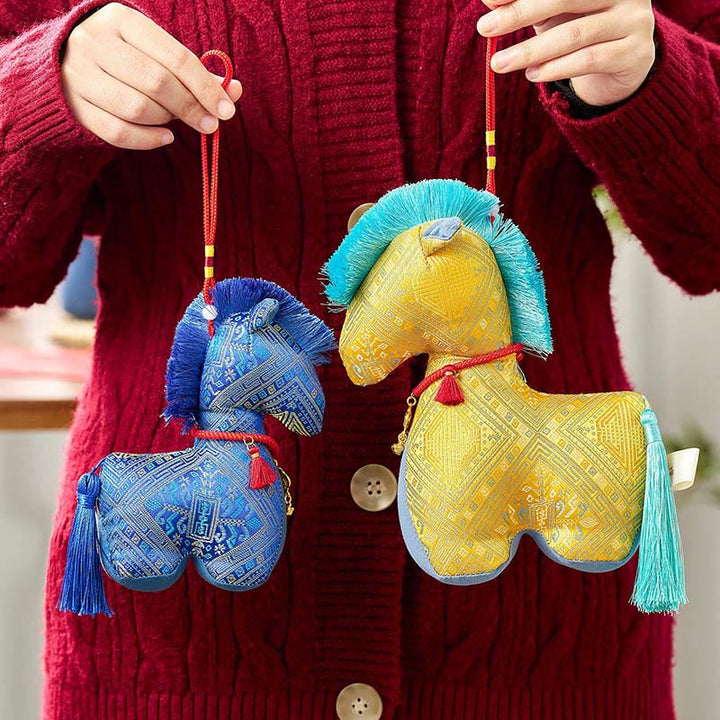 Buddha Stones, Jahr des Pferdes, rote Schnurstickerei, Barrenquasten-Dekoration - image 18