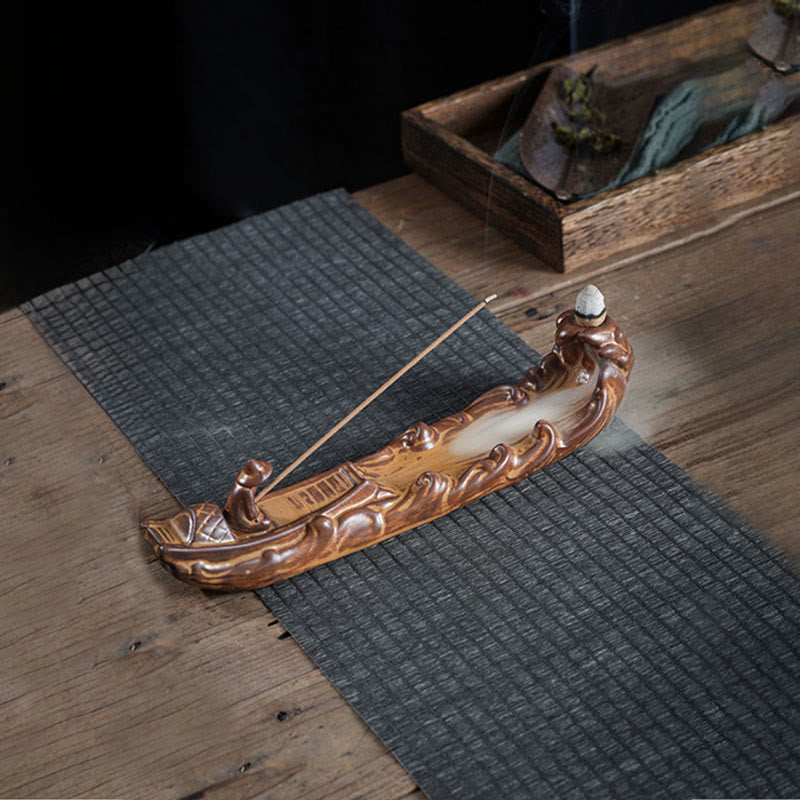 Buddha Stones, kleines Boot, Zikade, Heimdekoration, Räuchergefäß - Angeln von einem einsamen Boot aus (25 x 5,5 x 5,5 cm) - image 0