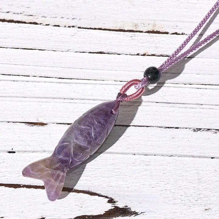 Buddha Stones Schnitzerei, Koi-Fisch, rosa Kristall, indischer Achat, Amethyst, Halskettenanhänger – Symbol für Wärme und Wohlstand - Amethyst (Anhängergröße: 15 x 40 mm) - image 12