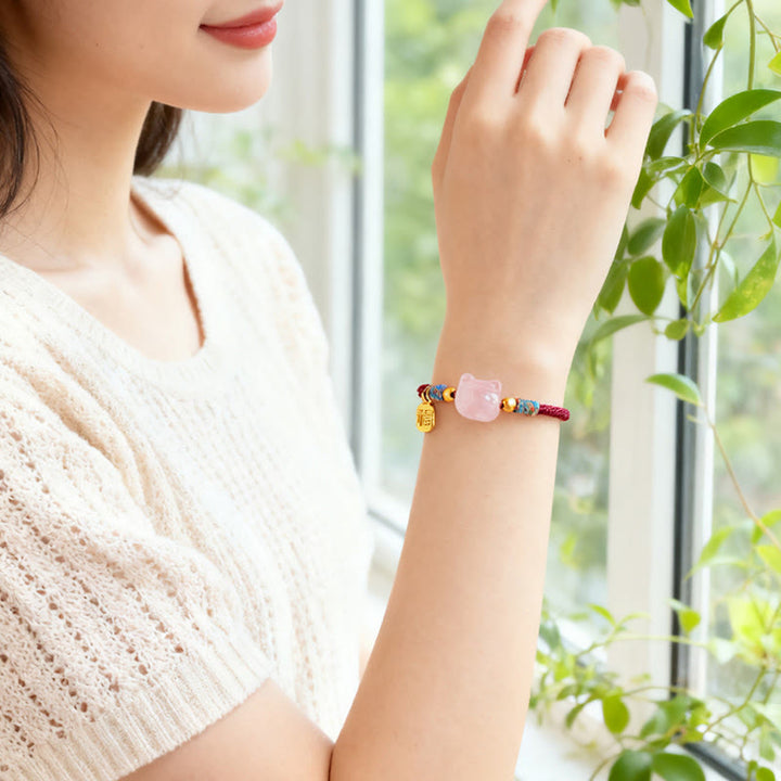 Buddha Stones Armband mit Katzenmotiv, silberglänzendem Obsidian und rosa Kristallen - image 11