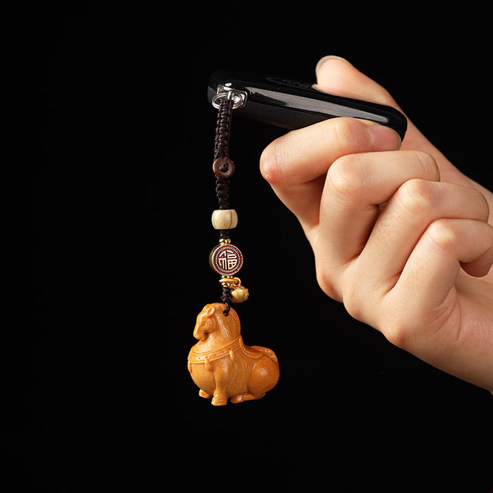 Buddha Stones Jahr des Pferdes Fu-Charakter Kleinblättriges rotes Sandelholz Verschiedene Sandelholzarten Balance Schlüsselanhänger - image 8