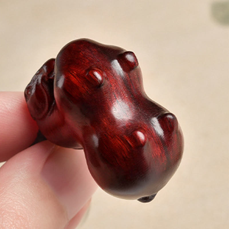 Buddha Stones Schlüsselanhänger aus rotem Sandelholz mit kleinen Blättern, Jahr des Pferdes - image 3