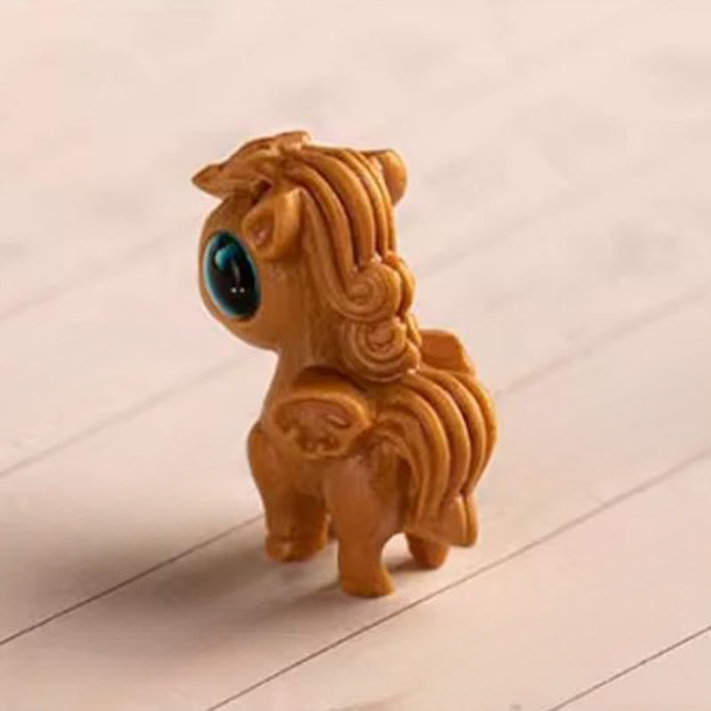 Buddha Stones Schlüsselanhänger aus rotem Sandelholz, Stern, Mond und Bodhi-Samen – Segenswunsch für das Jahr des Pferdes - image 2