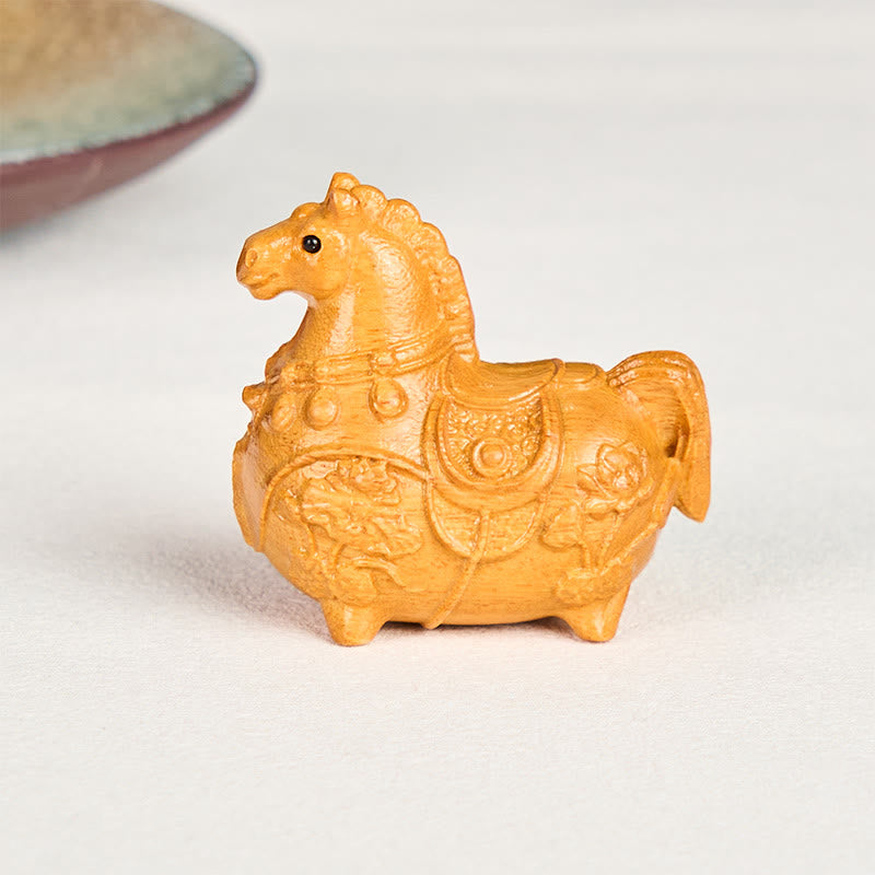 Buddha Stones Mini-Dekoration „Jahr des Pferdes“ aus Lotus, Ebenholz, Lindenholz und grünem Sandelholz, 5,5 x 5 x 3,2 cm - image 1