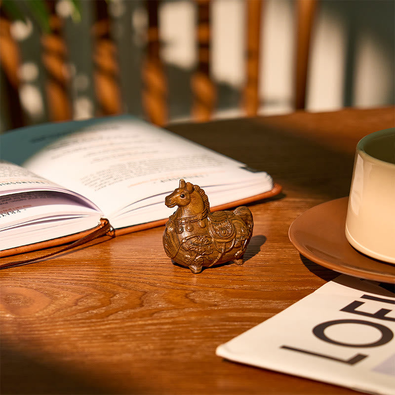 Buddha Stones Mini-Dekoration „Jahr des Pferdes“ aus Lotus, Ebenholz, Lindenholz und grünem Sandelholz, 5,5 x 5 x 3,2 cm - image 11