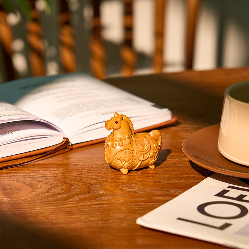 Buddha Stones Mini-Dekoration „Jahr des Pferdes“ aus Lotus, Ebenholz, Lindenholz und grünem Sandelholz, 5,5 x 5 x 3,2 cm - image 4