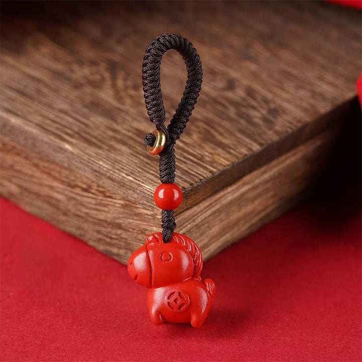 Buddha Stones Schlüsselanhänger „Jahr des Pferdes“ aus Zinnober – Schützt vor bösen Geistern - Rotes Pferd - image 3